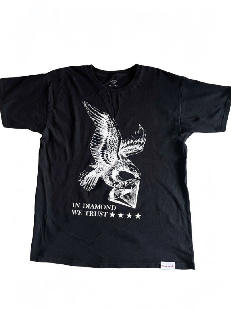Diamond Supply Co. Eagle Graphic T-Shirt (Category: Tshirts & Polo Shirts ) located in Manila. Submitted by jusss121 (Listing ID 1440232617, Image 1). Description: Large on tag 9.7/10 Color rate Good condition Issue: hairline DM.