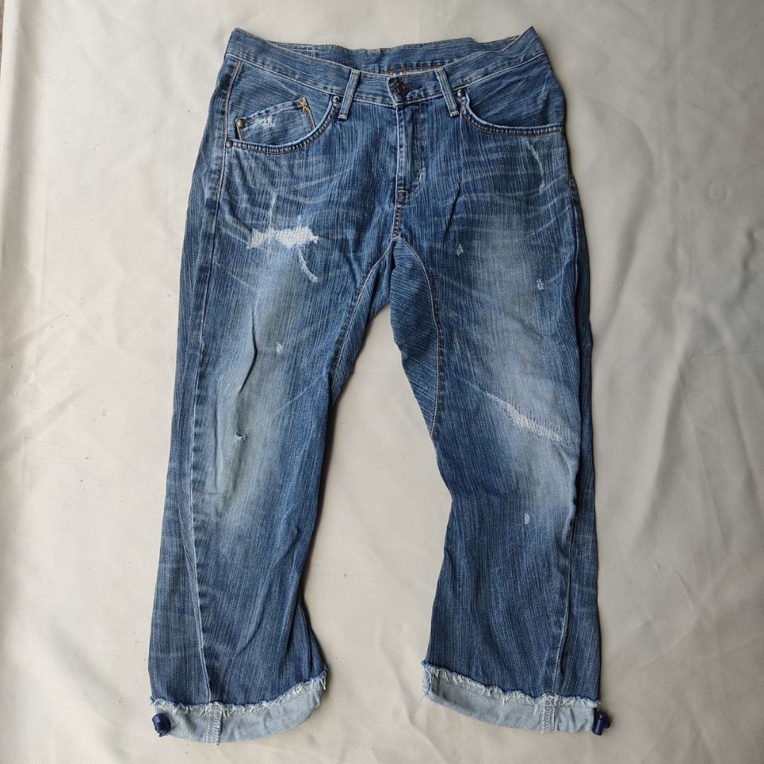 EDWIN 3D CUT DENIM EDWIN XV FUNCTION 463XVF Capri Pants (Category: Jeans) located in Pagsanjan. Submitted by ovothrift (Listing ID 1440315501, Image 1). Description: length - 33 size 32 hem - 8 thigh - 13 no issue very good condition Feel free to message me if you have questions or want more photos All dimensions are sized in inches.