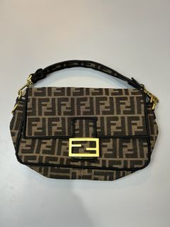 (Category: ) located in . Submitted by purethrift07 (Listing ID 1440303924, Image 1). Description: .