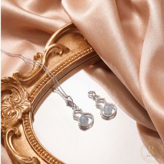 (Category: ) located in . Submitted by revynojewellery (Listing ID 1440274337, Image 1). Description: .