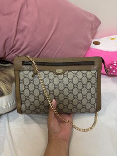 (Category: ) located in . Submitted by klasique.luxxe (Listing ID 1440359500, Image 1). Description: .