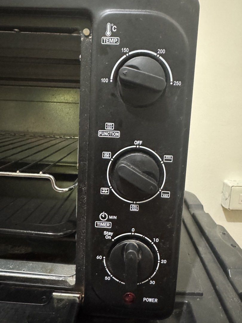 Hanabishi Electric Oven HEO-32SS (Category: Ovens & Toasters) located in Manila. Submitted by ding.store (Listing ID 1440263123, Image 3). Description: Hanabishi Electric Oven, Model HEO-32SS 32L What you see is what you get Issue: Hindi nag ssteady ang temperature 📍Sampaloc, Manila .