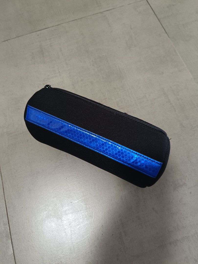 Handle Bar Bag for MTB (Category: Bicycles) located in Antipolo. Submitted by sndybllr77 (Listing ID 1440235049, Image 1). Description: For Sale: Handle Bar Bag for MTB Condition: Like New Color: Black (with blue reflector in front) Price: 250 Pickup at Francisville Subd. Mambugan, Antipolo Grab/Lalamove, buyer pays for delivery, payment first basis.