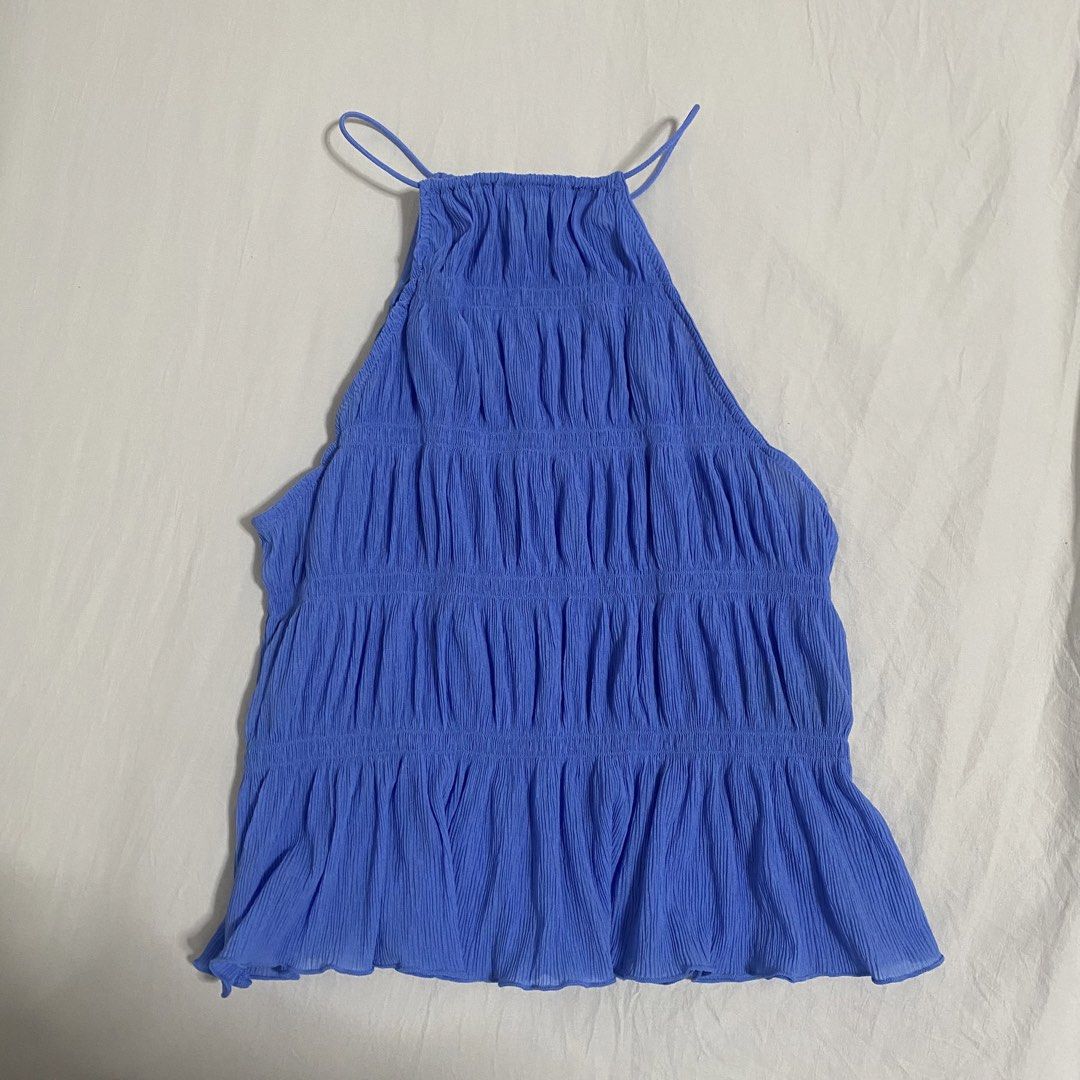 H&M blue top (Category: Sleeveless) located in Cebu City. Submitted by jjanix (Listing ID 1440288756, Image 2). Description: .