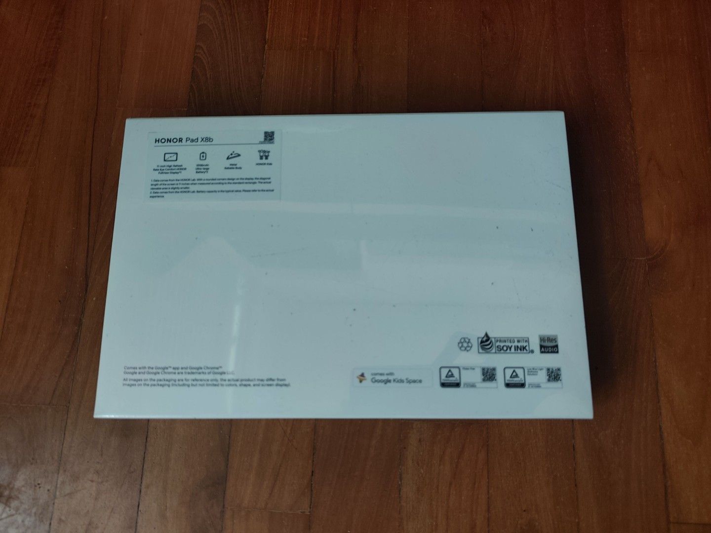 Honor (Category: Android) located in Singapore. Submitted by suprememale (Listing ID 1440245113, Image 2). Description: - Brand new, sealed HONOR Pad X8b tablet - 11-inch 90Hz HONOR FullView Eye Comfort Display - 10100mAh ultra-long battery life - Powerful Snapdragon 6nm chipset - Ideal for entertainment and productivity on the go.
