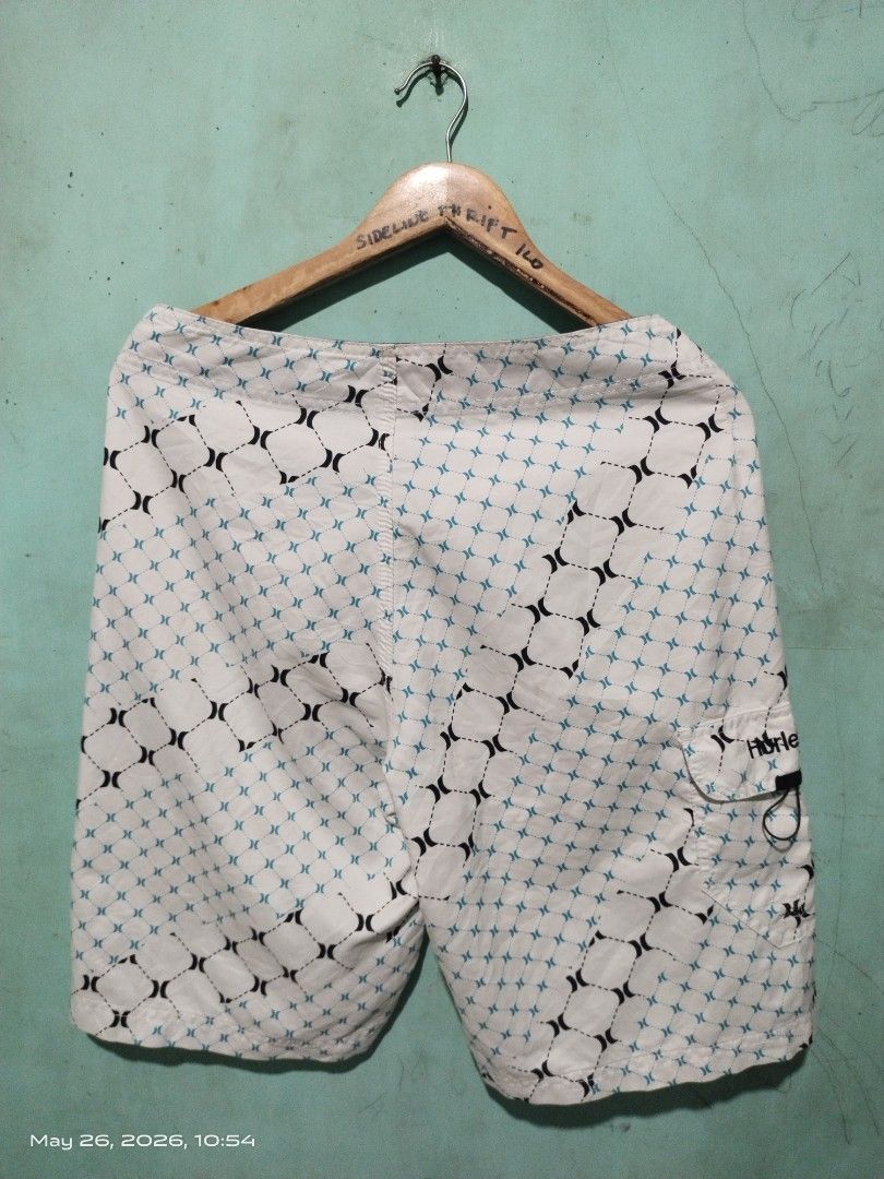 HURLEY NO LINER BOARD SHORTS (Category: Swim Trunks & Board Shorts) located in Iloilo. Submitted by selectionthriftsilo (Listing ID 1440268553, Image 2). Description: WAIST:34 LENGTH: 21 LEG OPENING: 12 CR/COND: 9. 5/10 or better EXCELLENT CONDITION ISSUE: NONE PLS NOTE: ALL ITEMS ARE THRIFTED SOME OF THEM NEEDS WASH PLS MANAGE YOUR EXPECTATIONS COLOR MAY VARY DUE TO LIGHTING WHEN CAPTURED ON CAM. MODE OF PAYMENT: GCASH/GOTYME NO COD!! ILOILO CTY