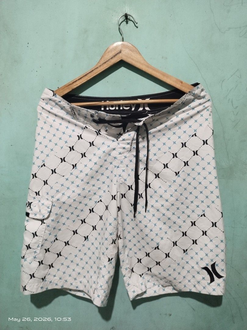 HURLEY NO LINER BOARD SHORTS (Category: Swim Trunks & Board Shorts) located in Iloilo. Submitted by selectionthriftsilo (Listing ID 1440268553, Image 1). Description: WAIST:34 LENGTH: 21 LEG OPENING: 12 CR/COND: 9. 5/10 or better EXCELLENT CONDITION ISSUE: NONE PLS NOTE: ALL ITEMS ARE THRIFTED SOME OF THEM NEEDS WASH PLS MANAGE YOUR EXPECTATIONS COLOR MAY VARY DUE TO LIGHTING WHEN CAPTURED ON CAM. MODE OF PAYMENT: GCASH/GOTYME NO COD!! ILOILO CTY