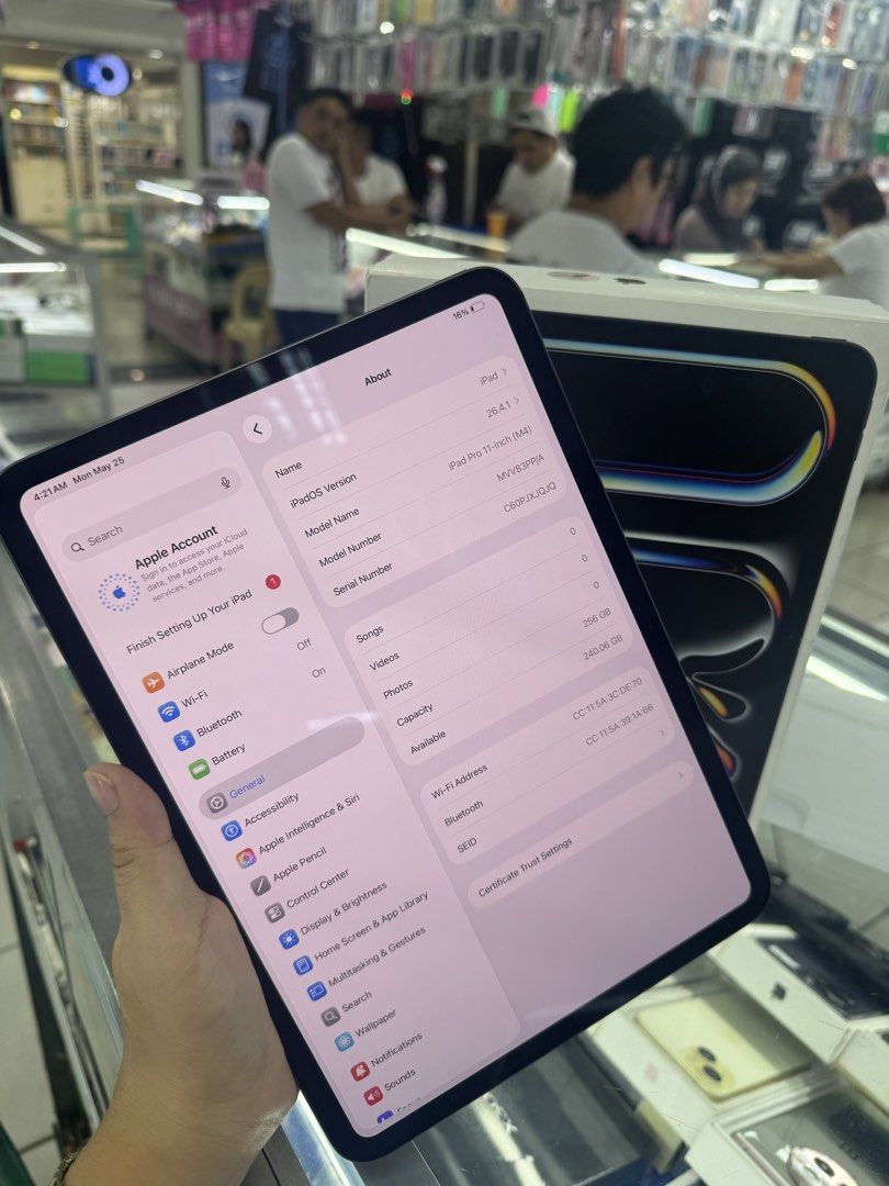 Ipad pro m4 (Category: iPad) located in San Juan City. Submitted by ace_gadgethub (Listing ID 1440349069, Image 3). Description: Ipad pro M4 256gb No issue underwarranty.