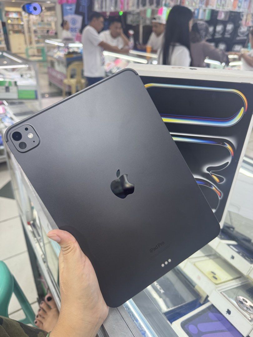 Ipad pro m4 (Category: iPad) located in San Juan City. Submitted by ace_gadgethub (Listing ID 1440349069, Image 1). Description: Ipad pro M4 256gb No issue underwarranty.