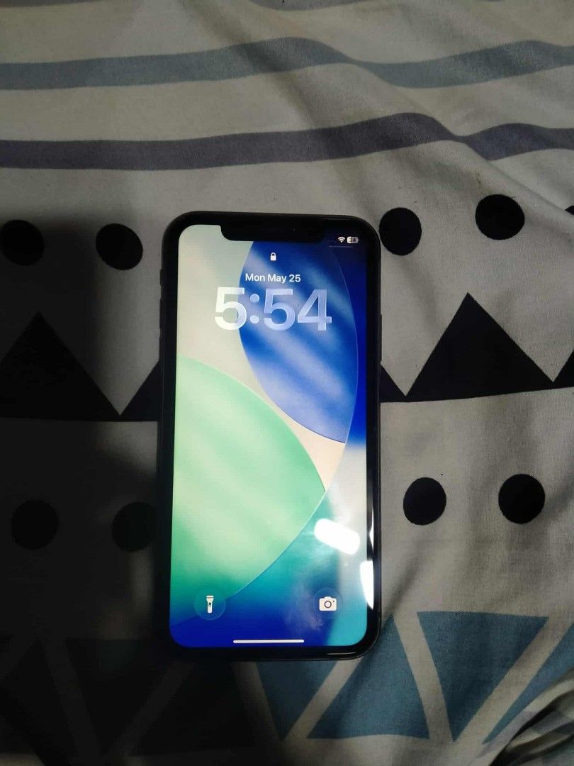 IPHONE 11 (Category: iPhone 11 Series) located in Valenzuela. Submitted by zaii_flip (Listing ID 1440207387, Image 3). Description: SALE OR SWAP SA MAY ADD IOS ANDROID IPHONE 11 128GB PRICE:9K NEGOTIABLE PA NMN PM ✅ F.U (FACTORY UNLOCK) ✅ANY SIM ✅ALL WORKING ✅ 75% BATTERY (ORIGINAL MAKUNAT PA SOBRA) ✅ NO HISTORY REPAIR ✅ FACE ID ✅ TRUE TONE ✅ MAKINIS ✅ CLEAR ALL CAM ✅IOS 26 INCLUSION CASE, CORD 📍 OPEN MEET UP SM VALENZUELA PEOPLES PARK SM GRAND 