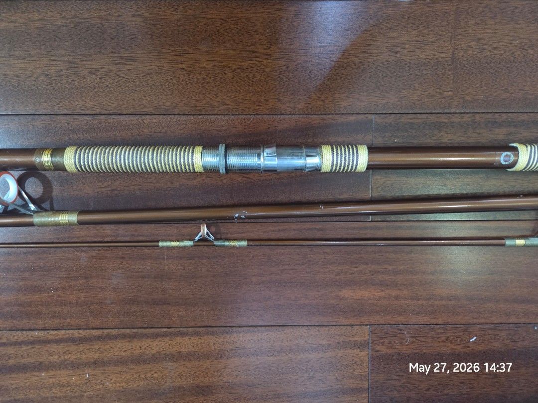 Japanese 3 Piece Surf Rod (Category: Fishing) located in Quezon City. Submitted by irvinyow (Listing ID 1440259970, Image 3). Description: Vintage multi-piece fishing rod Solid fiber glass, wood handle and Ceramic rings. In good condition, no damages.