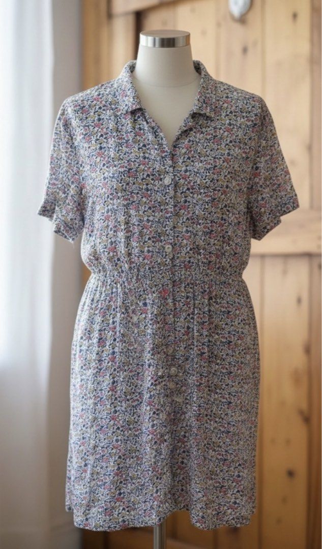Just G floral dress (Category: Dresses) located in Davao. Submitted by closetcleanup.dvo (Listing ID 1440311799, Image 1). Description: Comfy fabric.
