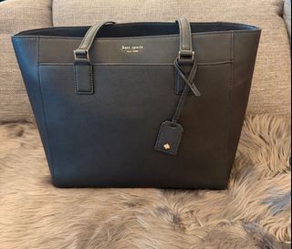 (Category: ) located in . Submitted by BelleHomeNCloset (Listing ID 1440294853, Image 1). Description: .