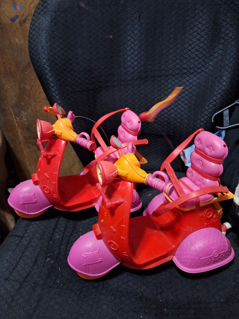 Lalaloopsy scooter for display only (Category: Kids Toys) located in Valenzuela. Submitted by rhian01 (Listing ID 1440276106, Image 2). Description: lalaloopsy scooter for display only 300 yung wlang battery 400 yung isa.