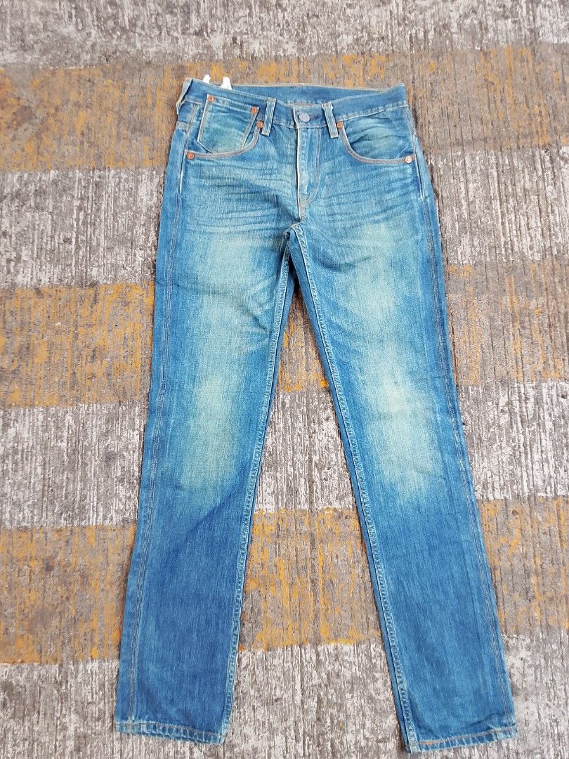 Levi's 511 Jeans W30 L34 (Category: Jeans) located in Iloilo. Submitted by janillthrifted (Listing ID 1440239551, Image 2). Description: - Classic Levi's 511 jeans - Size: 30 waist, 34 length - Color: Blue wash with natural fading - Features: Copper rivets and stitching - Ideal for: Everyday wear.