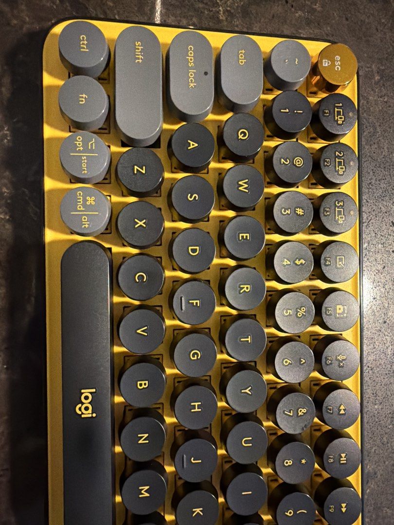 Logitech K380 Wireless Keyboard - Yellow465616739532820481