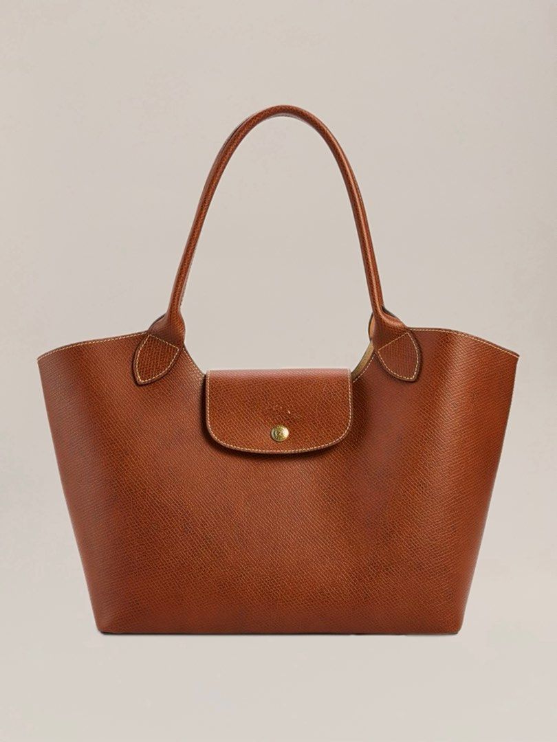 Longchamp Epure Tote Bag Large (Category: Luxury Bags & Wallets) located in Las Pinas. Submitted by maureendeclutterings2 (Listing ID 1440362895, Image 2). Description: ig: archiveallureph Available by order — JAPAN SOURCE 🇯🇵 - Brand New condition - Includes Ziplock - P1,750 down payment Note: if you order now it will arrive within 5-7 days. Arrival may vary depending on when you order. It may come earlier or later. AVAILABLE SIZE: LARGE Colors