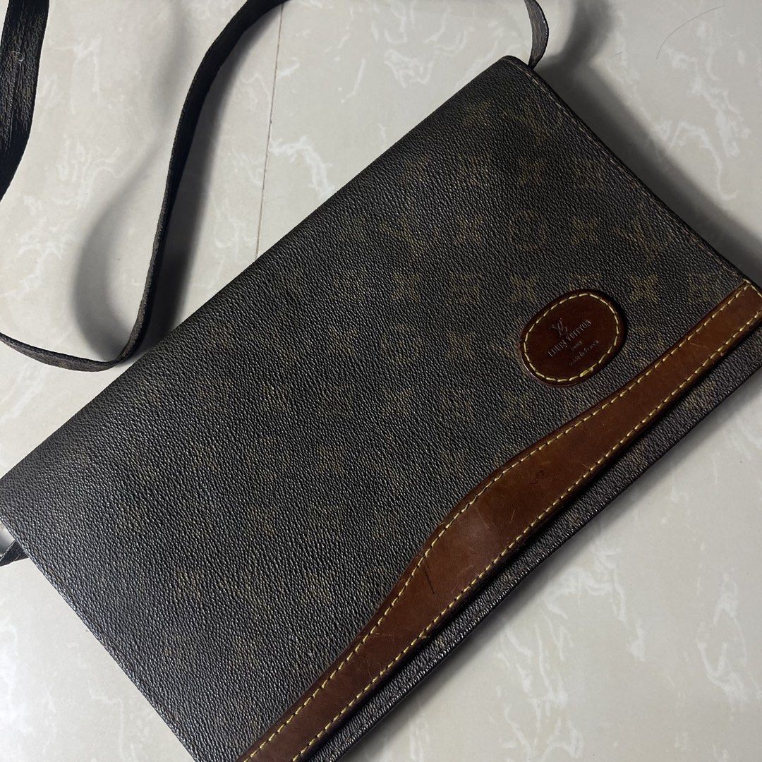 Louis Vuitton Monogram Shoulder Bag (Category: Luxury Bags & Wallets) located in Manila. Submitted by direcmampu37948 (Listing ID 1440287315, Image 2). Description: - Authentic Vintage Louis Vuitton Shoulder Bag - Classic Monogram Print with Leather Trim - Adjustable Strap for Comfortable Wear - Perfect for Everyday Use - Shows some signs of wear on the strap and leather trim, adding to its vintage charm - A timeless and stylish accessory.