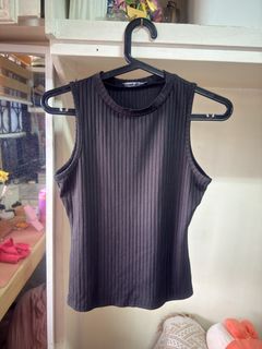 (Category: ) located in . Submitted by thriftchic__ (Listing ID 1440213842, Image 1). Description: .