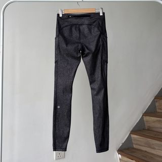 (Category: ) located in . Submitted by entryvintage (Listing ID 1440359417, Image 1). Description: .