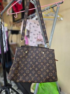 (Category: ) located in . Submitted by zhm_apparel1324 (Listing ID 1440250719, Image 1). Description: .
