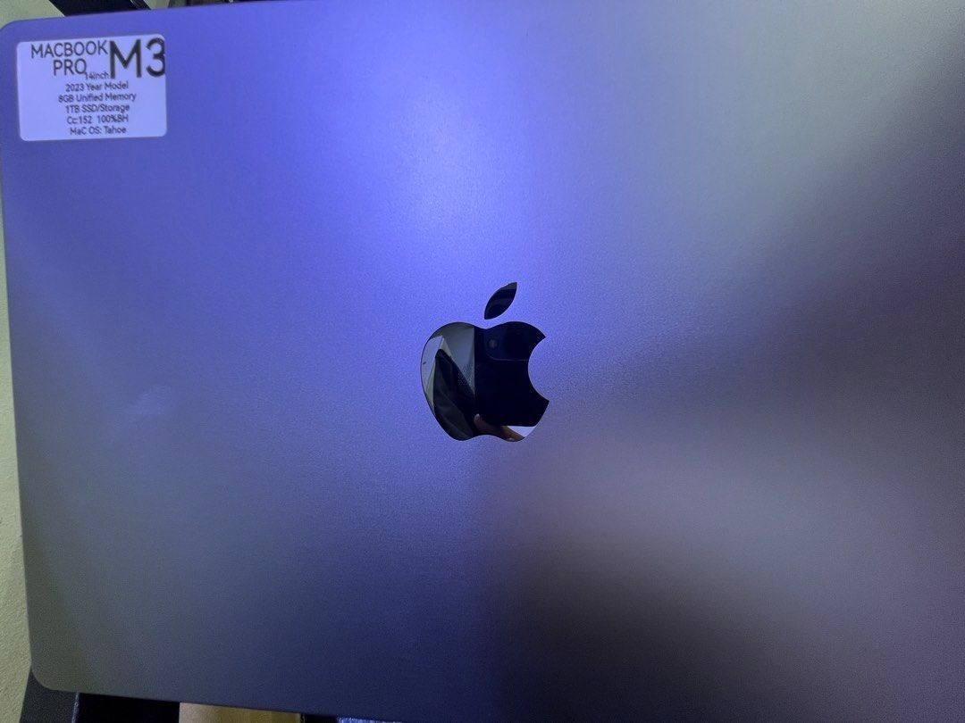MacBook Pro 14-inch M3 (Category: Laptops & Notebooks) located in Mandaluyong City. Submitted by tidehunter40519 (Listing ID 1440292210, Image 3). Description: Brand Apple - MacBook Pro 14-inch - M3 chip - 8GB unified memory - 1TB SSD storage - Silver space gray - Includes original charger - macOS Tahoe - Good working condition - Clear screen and fully functional keyboard.