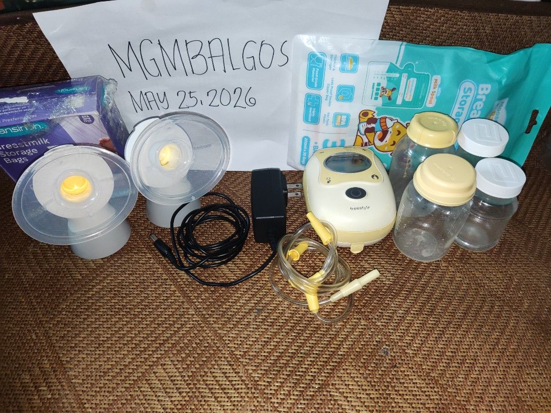 Medela Freestyle 2019 Double Electric Breast Pump (Category: Breastfeeding & Bottle Feeding) located in Manila. Submitted by acecute09 (Listing ID 1440311896, Image 3). Description: - Medela Freestyle Breast Pump (2019 Model) - Used for approximately 1 year - Like New Condition - Includes: 24mm flanges, bottles, tubing, charger - Bonus items: Breast milk storage bags, cooler gear bag - Location: Taguig City - Payment: GCash - Delivery: Lalamove (