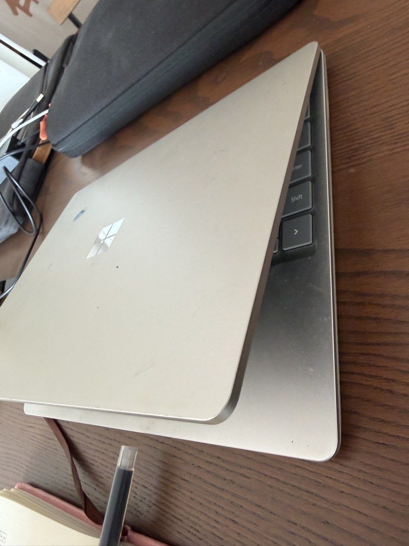 Microsoft Surface Laptop Go 2 - Platinum465398556483266562