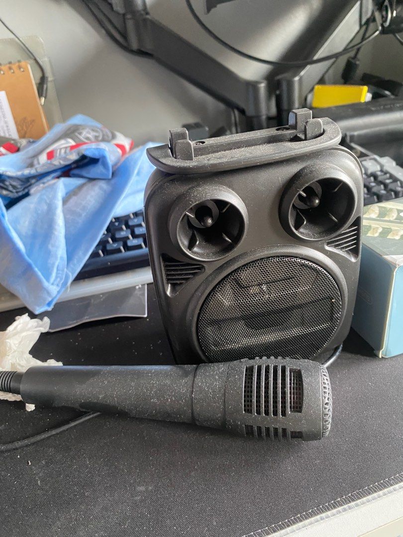 Mini Karaoke Machine (Category: Soundbars, Speakers & Amplifiers) located in Manila. Submitted by katerinooo (Listing ID 1440295840, Image 1). Description: .