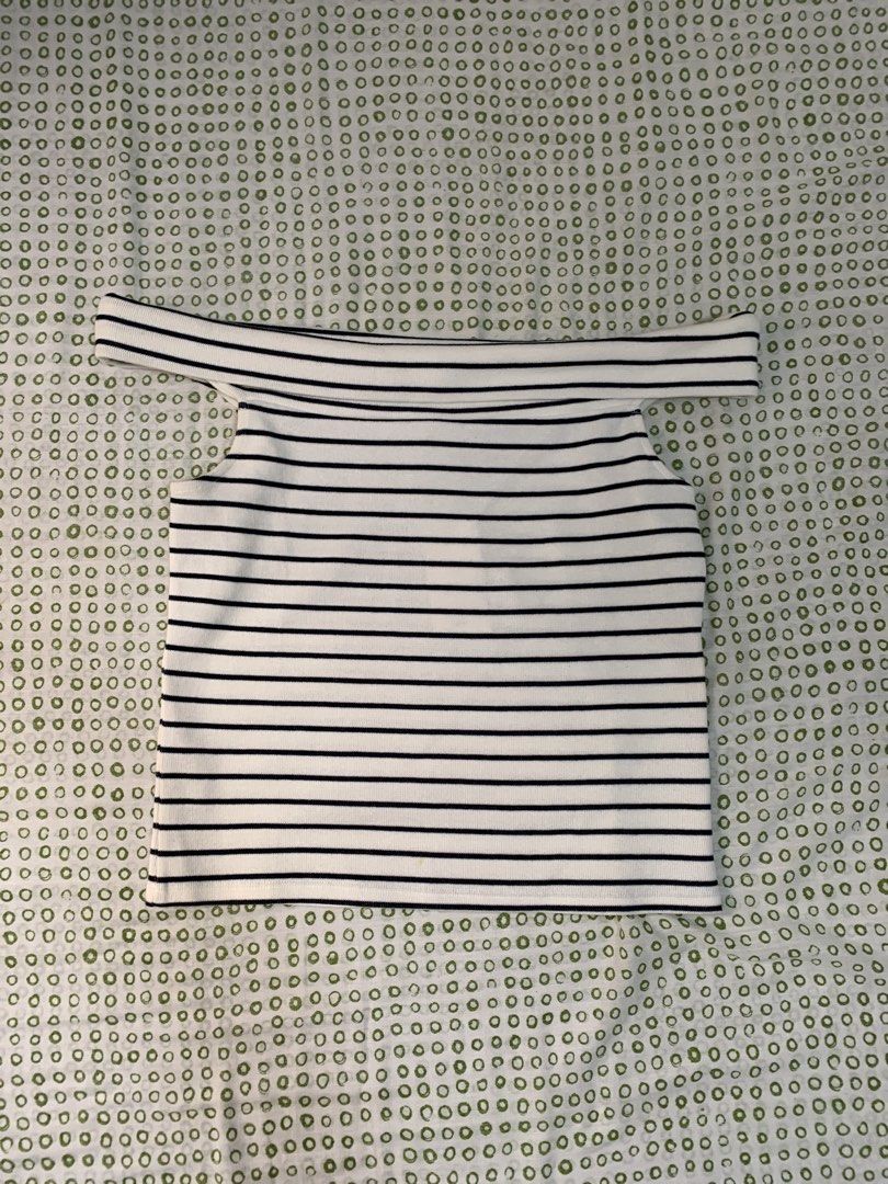 FREE SF I Mango Striped Off-Shoulder Top (Category: Blouses) located in Iligan City. Submitted by prelovedbyspg (Listing ID 1440264098, Image 1). Description: - MNG white and black striped top - Off-shoulder and ribbed design - bought on sale for 995.