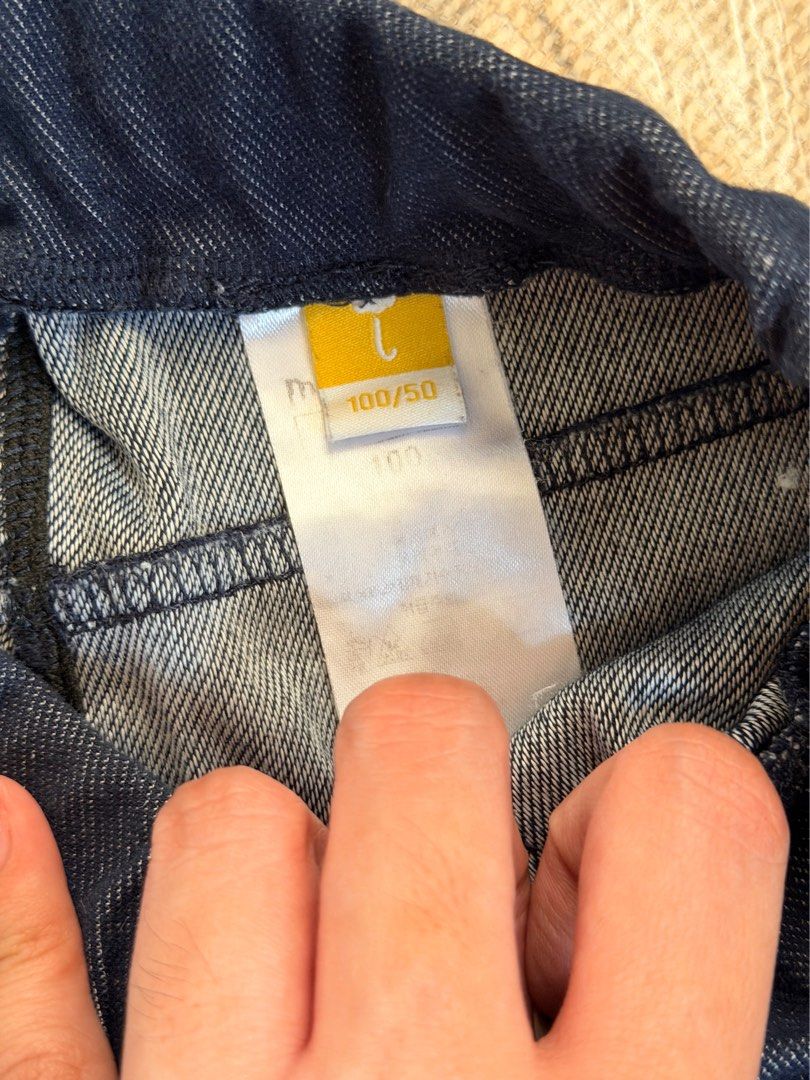 MOIMOLN Pants (Category: Babies & Kids Fashion) located in Quezon City. Submitted by maeber (Listing ID 1440242059, Image 3). Description: Popular Korean kids brand Size: 100cm.