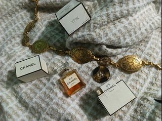 (Category: ) located in . Submitted by perfumesrus (Listing ID 1437906535, Image 1). Description: .