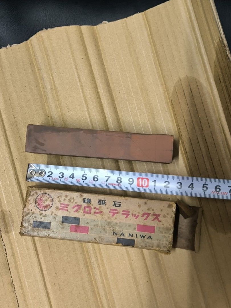 JAPAN NANIWA Micron Deluxe Sharpening Stone Whetstone (Category: Knives & Chopping Boards) located in Angeles City. Submitted by yellowbrickstore (Listing ID 1440227106, Image 2). Description: - NANIWA Micron Deluxe sharpening stone - Grit Rating: #800 Grit (Medium ) Abrasive Type: Synthetic Red/Brown Aluminum Oxide (frequently marketed by Naniwa for quick material removal that leaves a clean, toothy edge). Primary Purpose: Formulated for sharpen