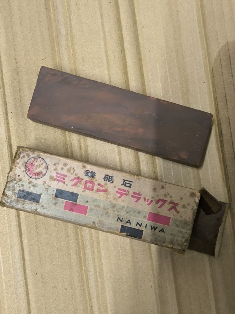 JAPAN NANIWA Micron Deluxe Sharpening Stone Whetstone (Category: Knives & Chopping Boards) located in Angeles City. Submitted by yellowbrickstore (Listing ID 1440227106, Image 1). Description: - NANIWA Micron Deluxe sharpening stone - Grit Rating: #800 Grit (Medium ) Abrasive Type: Synthetic Red/Brown Aluminum Oxide (frequently marketed by Naniwa for quick material removal that leaves a clean, toothy edge). Primary Purpose: Formulated for sharpen