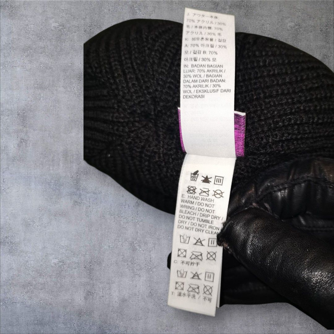 Nike ACG Beanie Hat Black (Category: Caps & Hats) located in Manila. Submitted by eagerbeaverph (Listing ID 1440375311, Image 3). Description: Nike acg beanie Osfm Av4775-010 Signs of usage Please see detailed pics Neg Dm.