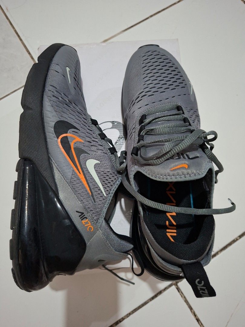 Nike Air Max 270 Smoke Grey (Category: Sneakers) located in Caloocan City. Submitted by mamayche (Listing ID 1440266491, Image 2). Description: used only a few time good as new see photos for more details negotiable pick-up via lalamove/grab/others.