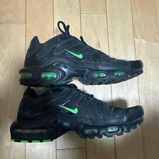 (Category: ) located in . Submitted by shoesforlesssg (Listing ID 1440312373, Image 1). Description: .
