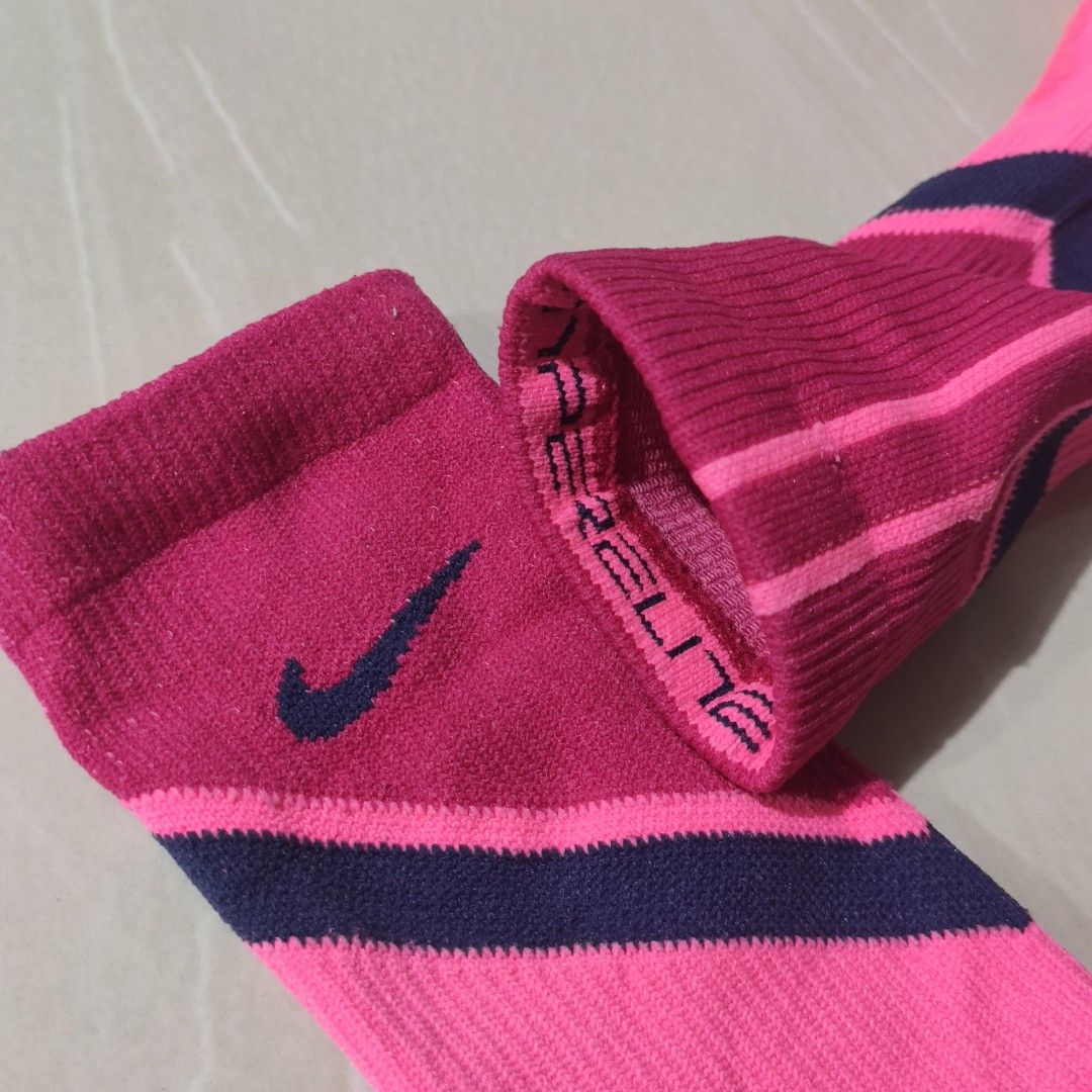 NIKE HYPER ELITE SOCKS (Category: Socks) located in Binangonan. Submitted by variousvintageph (Listing ID 1440348301, Image 3). Description: used but like new condition no flaws no stains no pin holes no issue 600 pesos only.