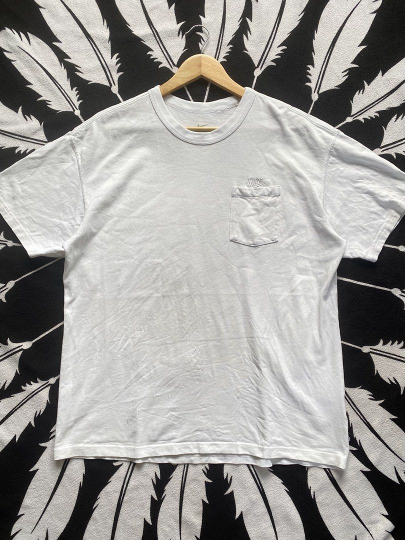 NIKE POCKET TEE (Category: Tshirts & Polo Shirts ) located in Davao. Submitted by wabad.thrifter (Listing ID 1440278132, Image 1). Description: NIKE XL 23 width 28.5 length Excellent.