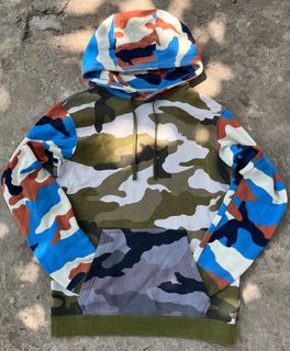 (Category: ) located in . Submitted by allaboutukay_ukaybags (Listing ID 1440251715, Image 1). Description: .
