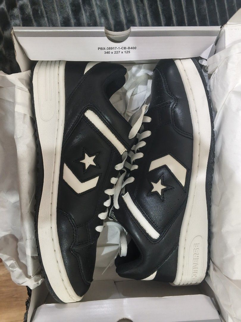OLD SCHOOL ! CONVERSE WEAPON OX LOW BLACK & WHITE ! (Category: Sneakers) located in Bacoor. Submitted by nmcave (Listing ID 1440342260, Image 1). Description: RARE BIG SIZE 12 US .
