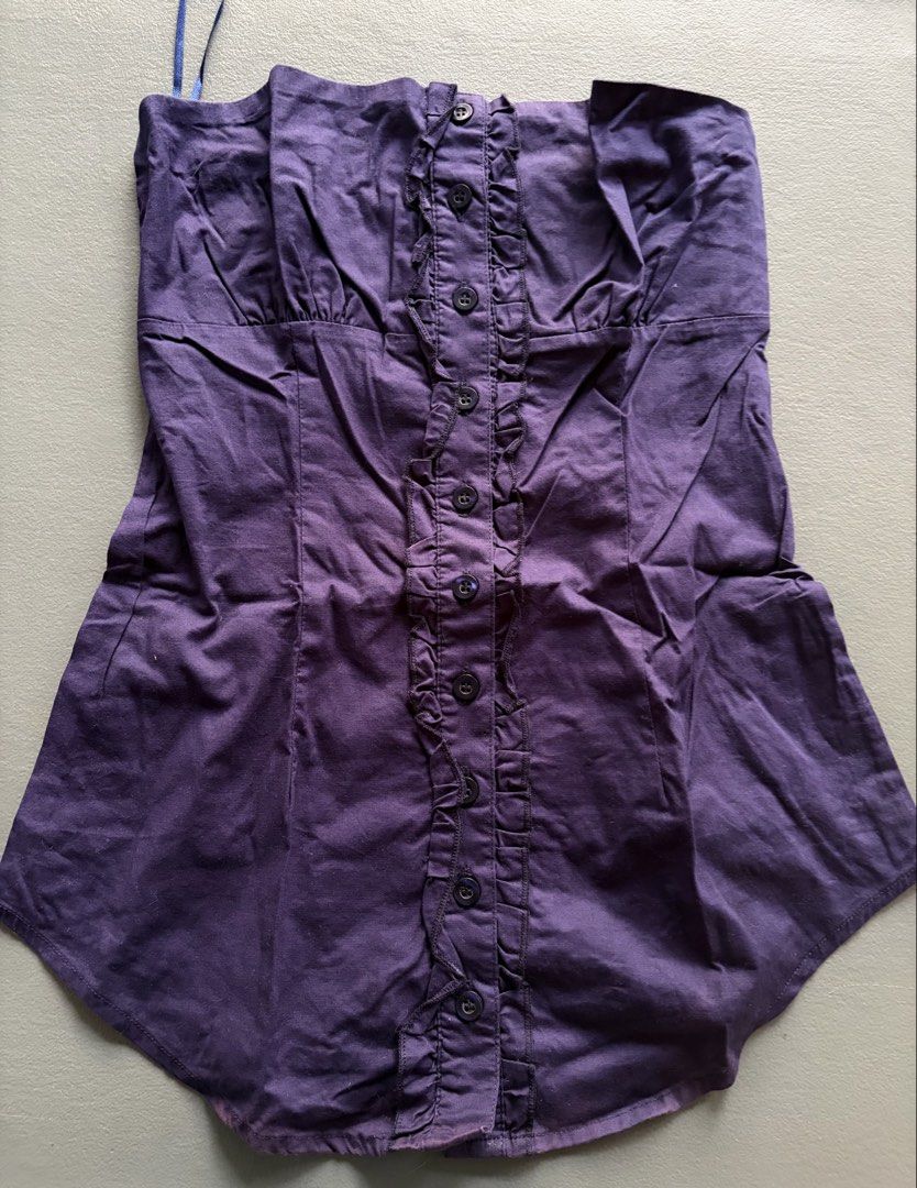 Orsay Y2K Tube Top (Category: Sleeveless) located in Paoay. Submitted by jscrb (Listing ID 1440342692, Image 1). Description: XS-S.