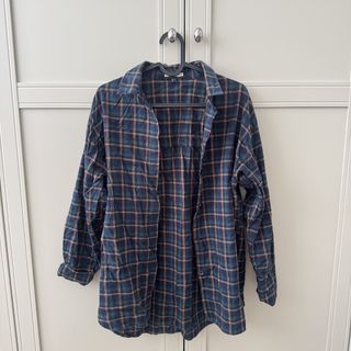 (Category: ) located in . Submitted by mywardrobe6 (Listing ID 1440317955, Image 1). Description: .