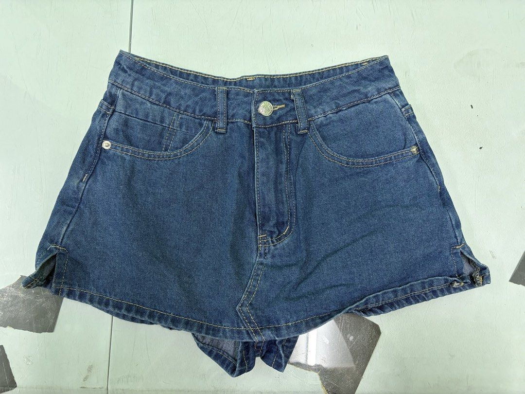 PETITE XS | SHEIN | Medium Wash Denim Skort (Category: Skirts) located in Bocaue. Submitted by ddeclutteringsalee (Listing ID 1440329603, Image 3). Description: orig price: 540 - brand new, never been worn (washed lang) - bought last april lang pls check bio for the seller’s measurements as reference 🪷 payment is via gcash 💌 feel free to message if u have any inquiries 💌 .