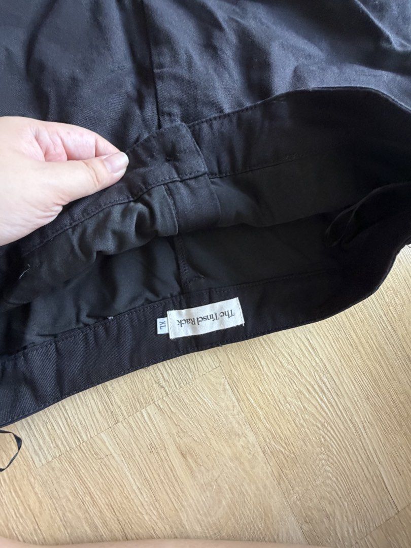 Peyton Basic Cotton Skorts Version 2 (Category: Sets or Coordinates) located in Singapore. Submitted by c.shermine (Listing ID 1440287364, Image 4). Description: Too short for me, bit shy. .