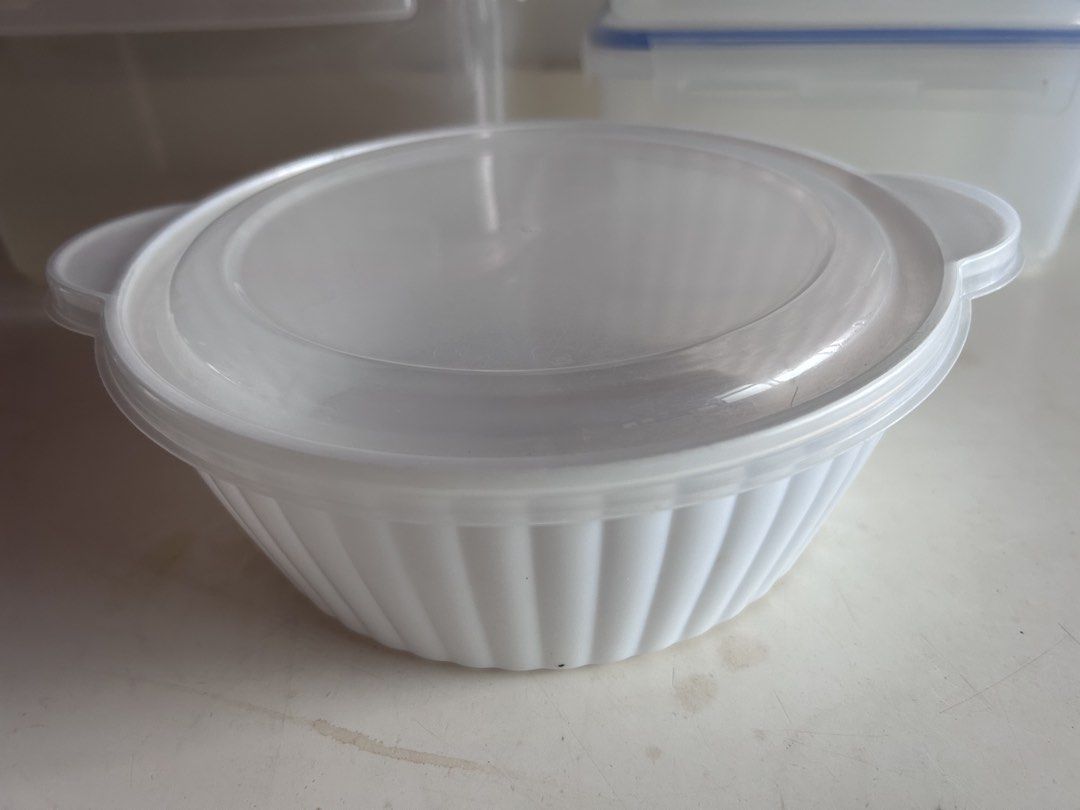 Plastic Storage Containers: 7 Pieces465455677755238402
