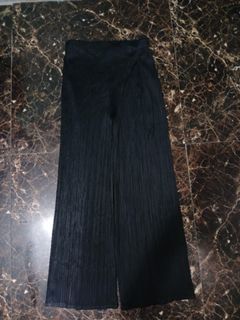 (Category: ) located in . Submitted by deptthrift (Listing ID 1440247676, Image 1). Description: .
