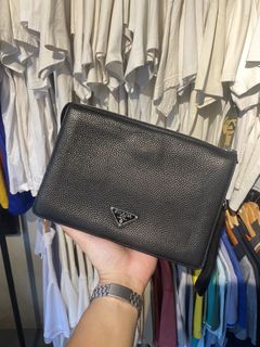 (Category: ) located in . Submitted by thefelicitythriftwear (Listing ID 1440269996, Image 1). Description: .