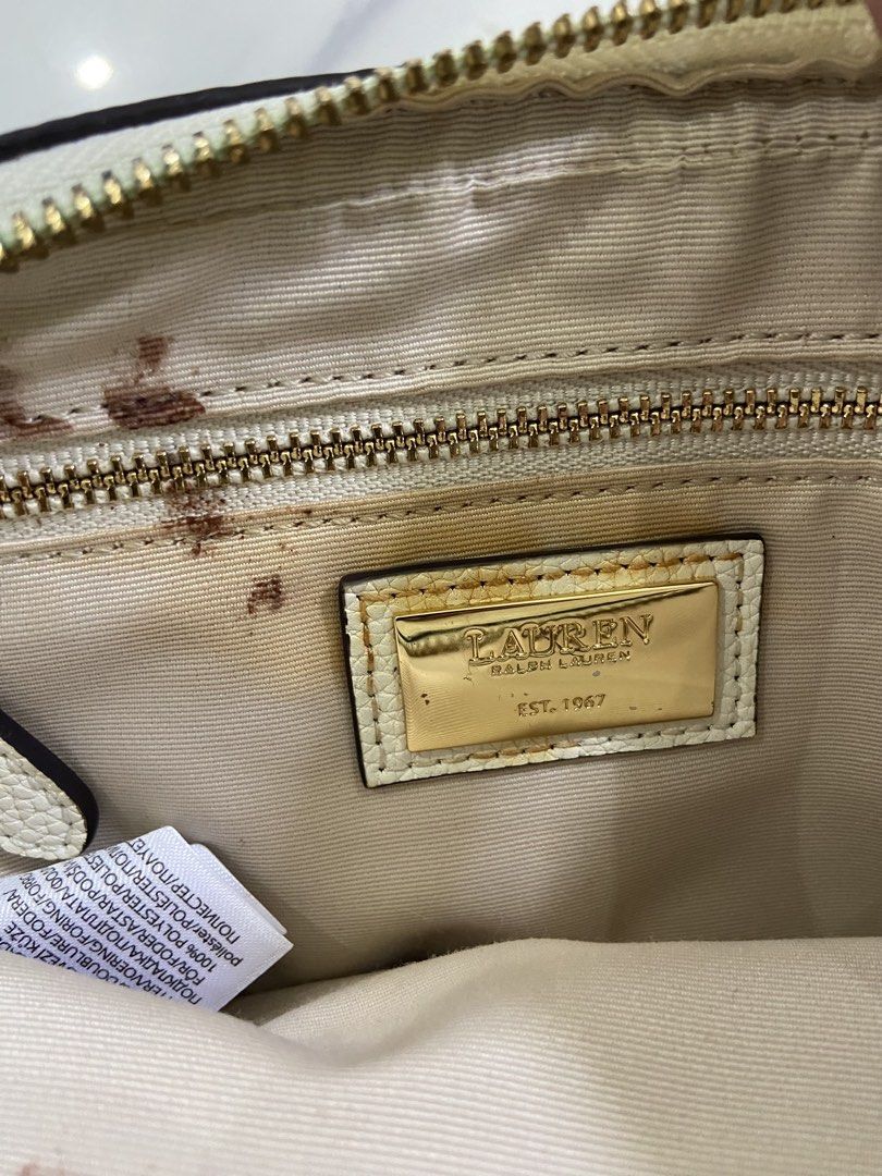 Ralph Lauren Cross Body Bag (Category: Cross-body Bags) located in Borongan. Submitted by thrivory.ph (Listing ID 1440255679, Image 3). Description: Good condition Minimal flaws last two pics Complete Tags Need wash.