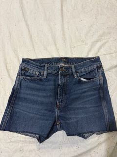 (Category: ) located in . Submitted by jscrb (Listing ID 1440347128, Image 1). Description: .